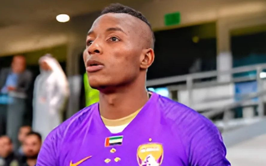 Kodjo Laba Memorabilia Sells for Dh1.13M GulfRepost