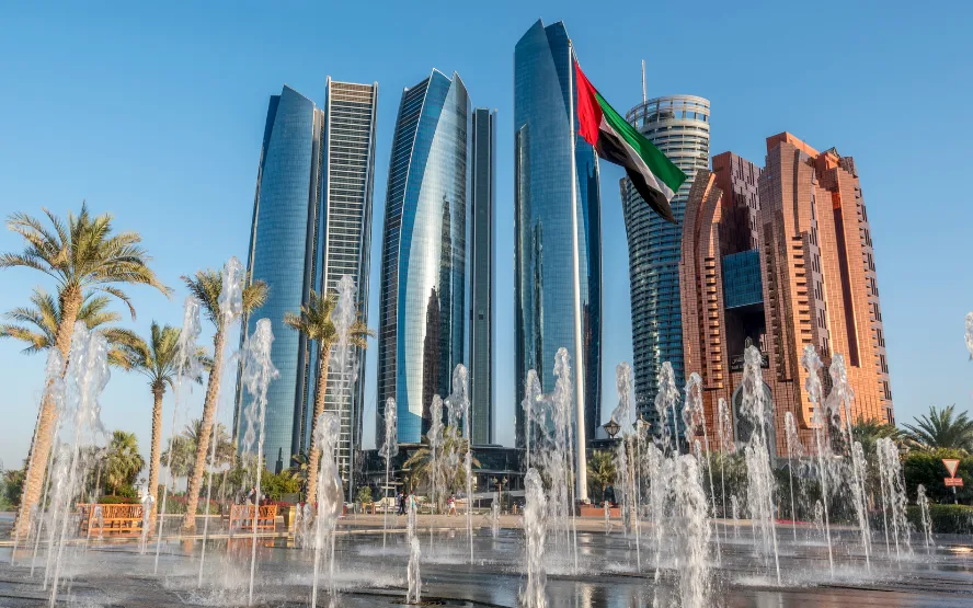 Abu Dhabi economy growth Q2 2025