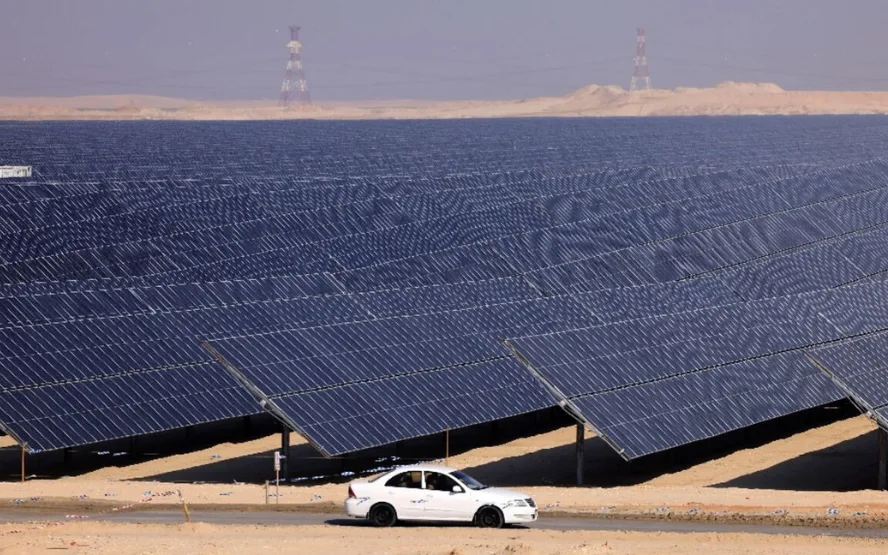 Abu Dhabi solar power