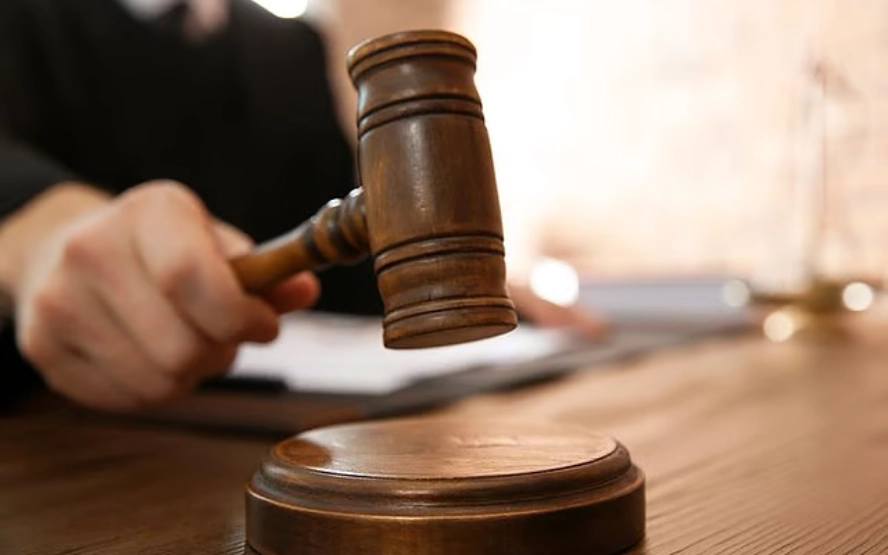 Al Ain dental implant lawsuit