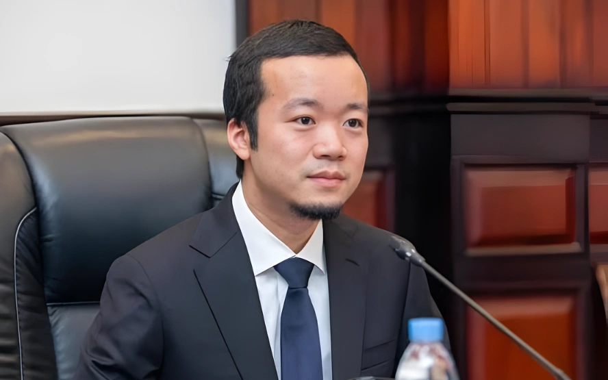 Baby-Faced Ghost Boss Chen Zhi