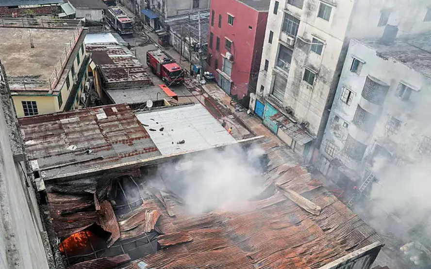 Dhaka factory blaze kills 16- Gulf repost