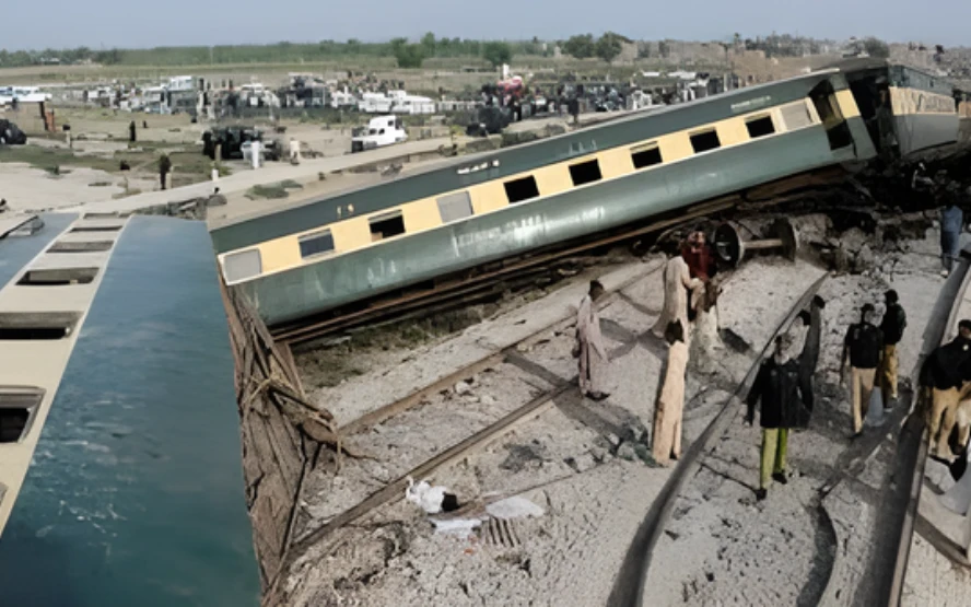 Jaffar Express Derailment Near Shikarpur