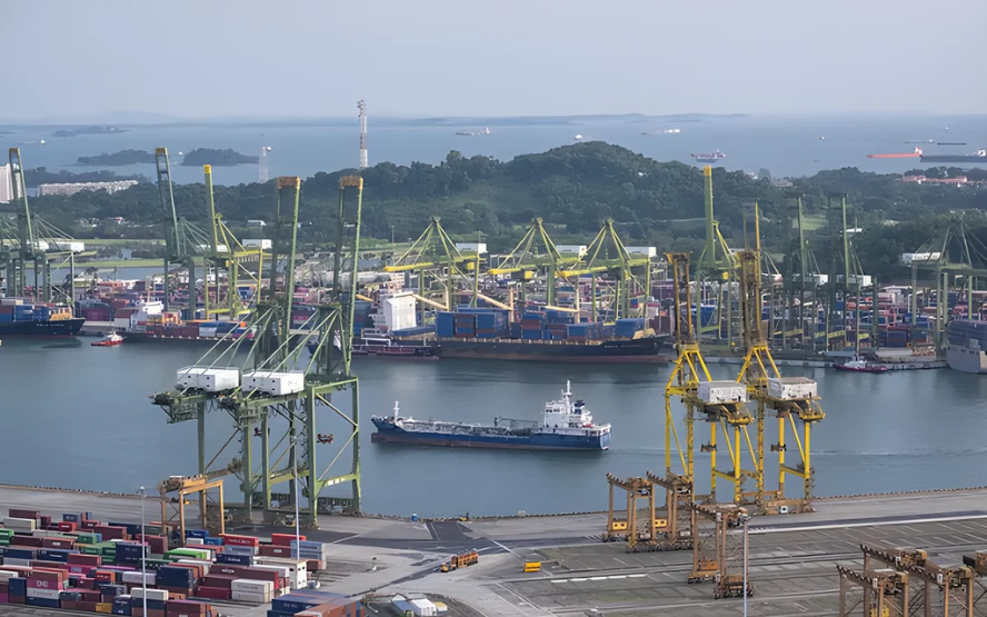 Red Sea Shipping Risks Escalate After Ceasefire Ends