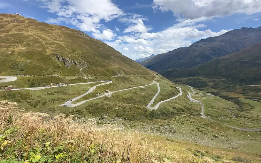 Rhine Cycle Route Europe’s First Certified Long-Distance Bike Path Opens