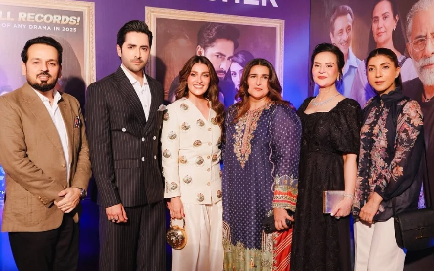 Sher Finale Premiere Danish Taimoor & Sarah Khan Shine in Karachi