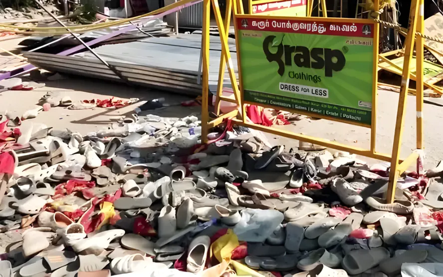 10 Dead in Andhra Pradesh Temple Stampede